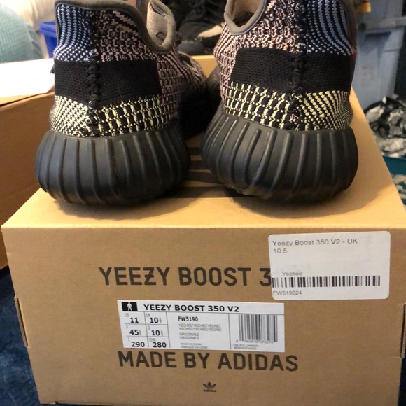 YEEZY BOOST 350 V2 US 11 OG box proof of purchase - Picture 2 of 13